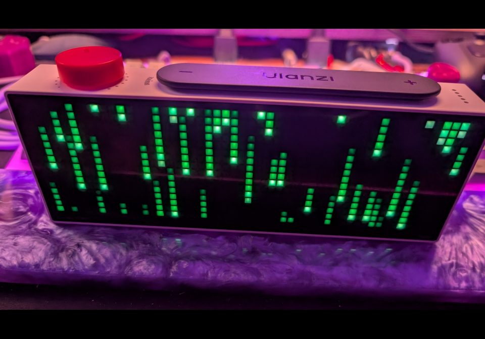 Matrix Code for TC002 shown on an AWTRIX display